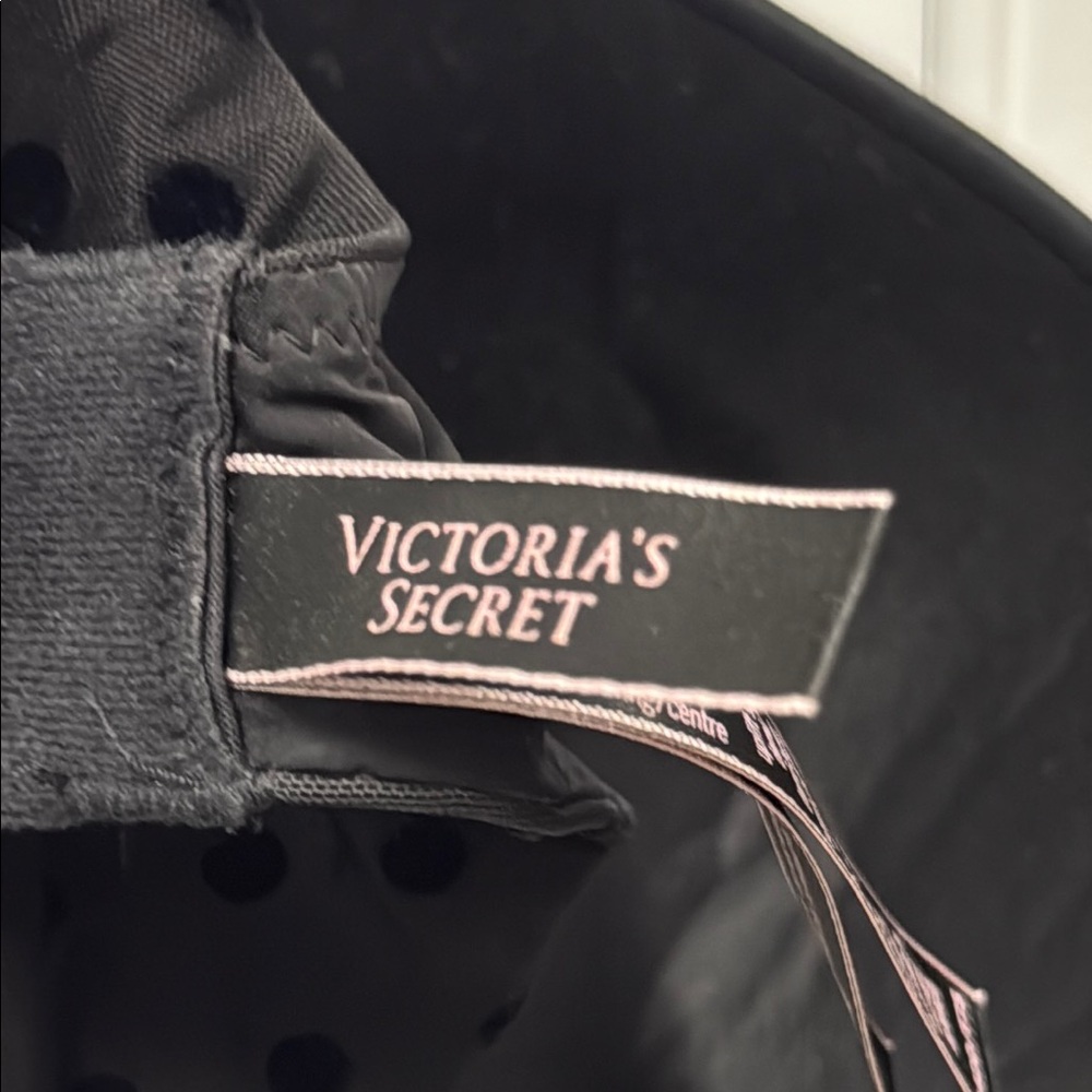 Victoria's Secret Black Bra with Molded Cups and Adjustable Straps‎ - Picture 8 of 11